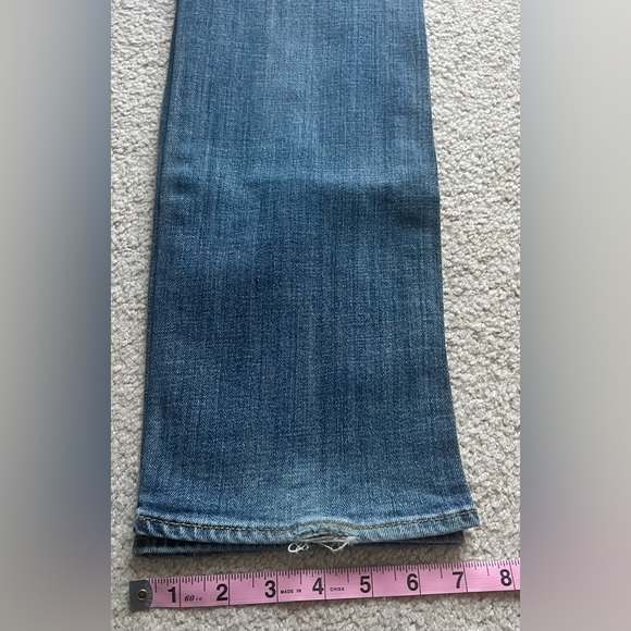 Pre-loved American Eagle Distressed Jeans, Straight, Size 2 - Picture 10 of 11